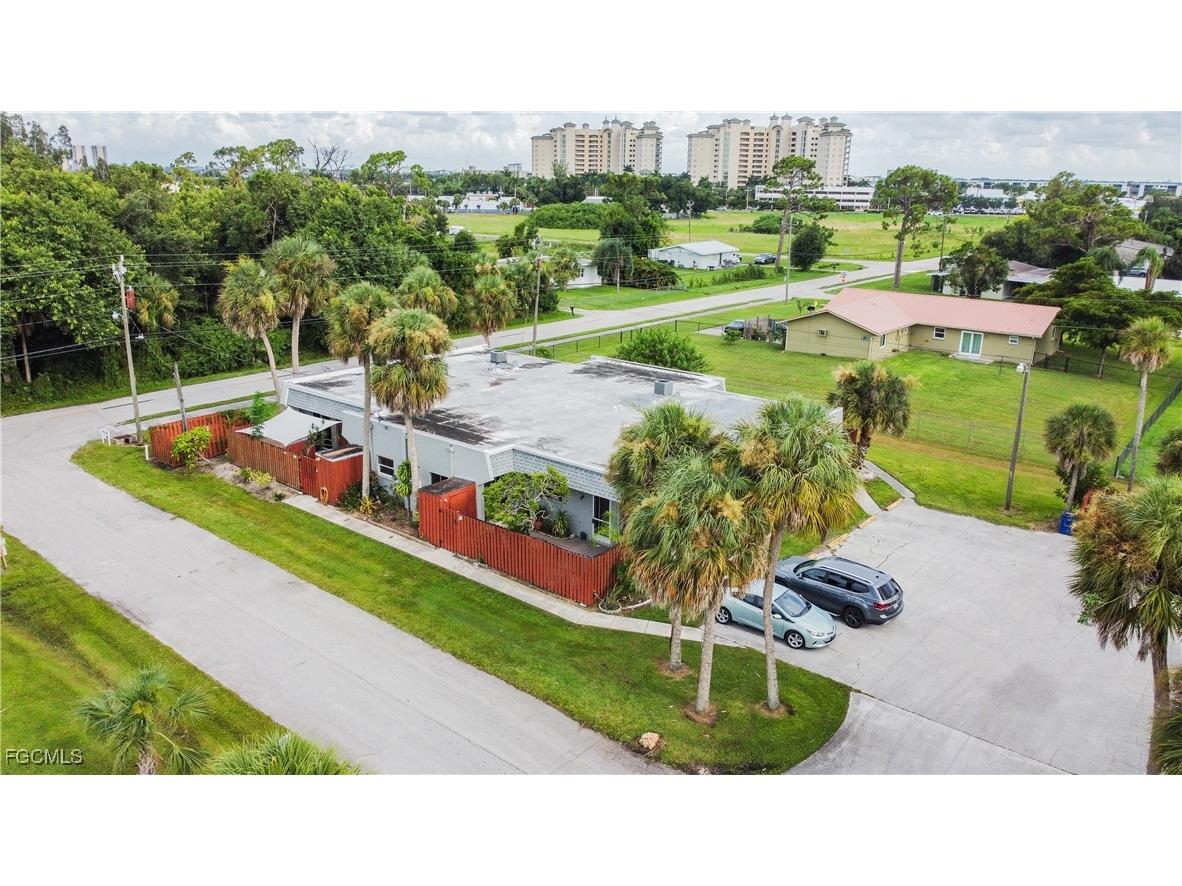 1165 Palm Avenue #3B North Fort Myers FL 33903 2026001932 image5