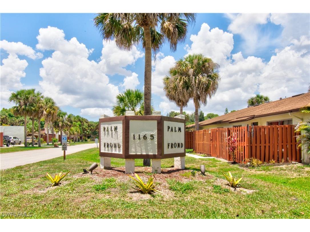 1165 Palm Avenue #7D North Fort Myers FL 33903 223013753 image1