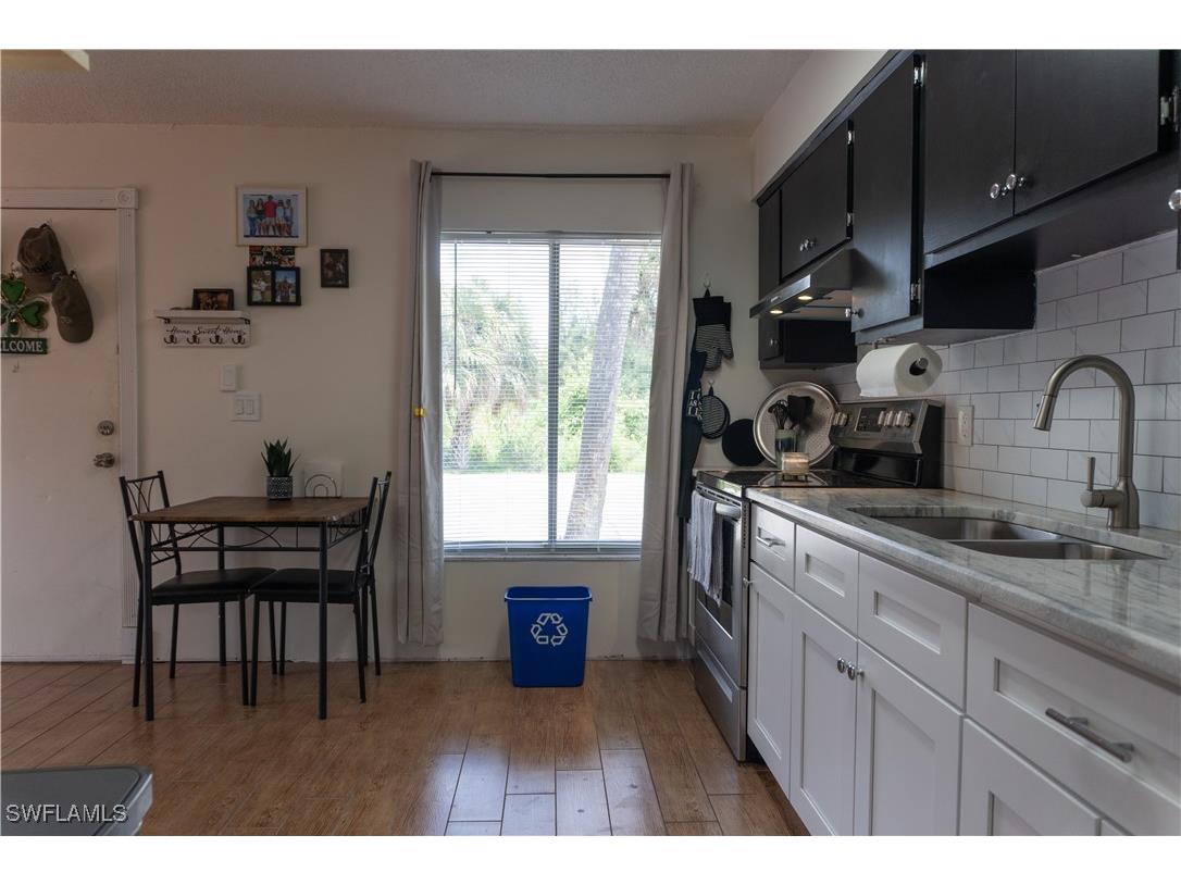 1165 Palm Avenue #8A North Fort Myers FL 33903 225052363 image5