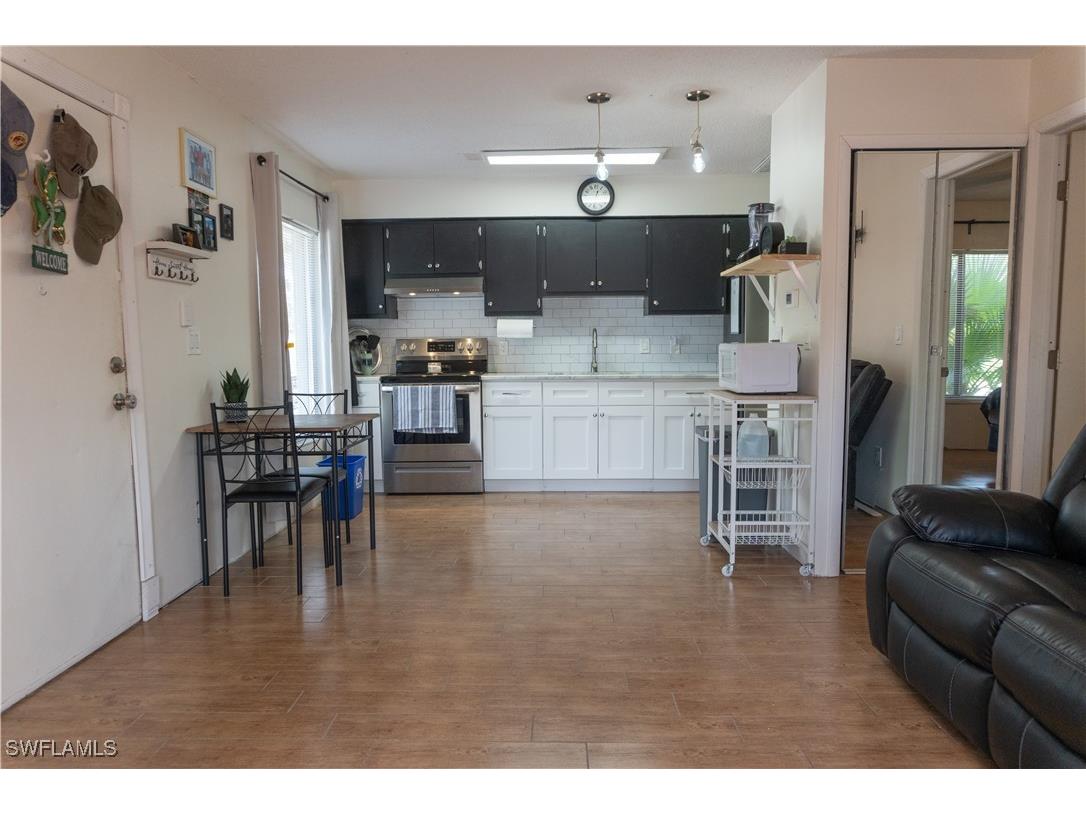 1165 Palm Avenue #8A North Fort Myers FL 33903 225052363 image9