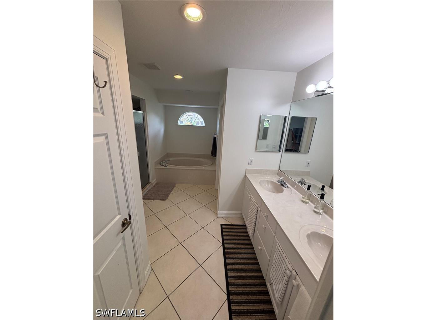 1166 Royal Palm Drive Naples FL 34103 226024256 image5