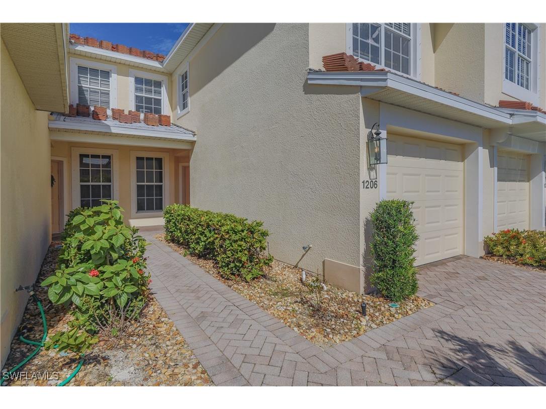 11660 Navarro Way #1206 Fort Myers FL 33908 224068200 image1