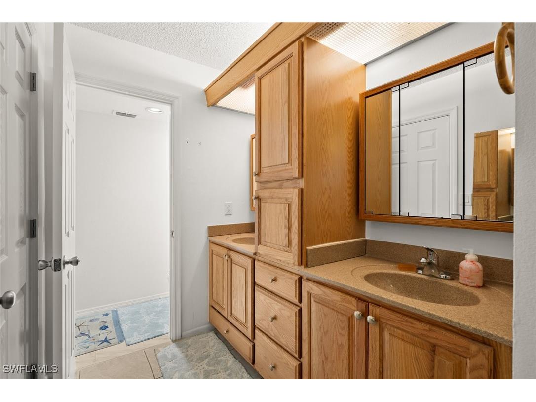 11660 Pointe Circle Drive Fort Myers FL 33908 225076338 image20