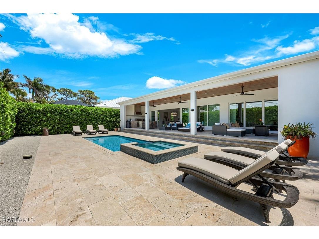 1167 22nd Avenue N Naples FL 34103 225081484 image1