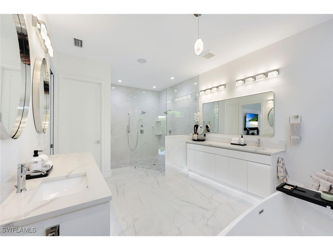 1167 22nd Avenue N Naples FL 34103 225081484 image23