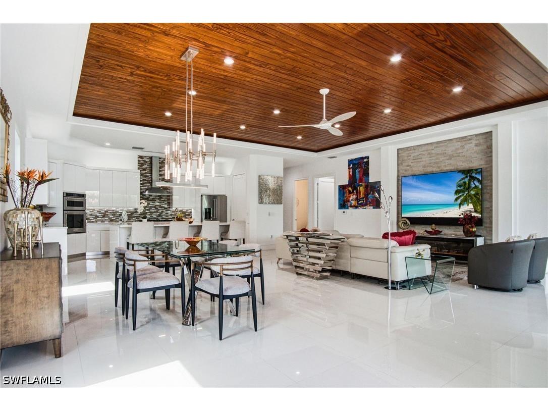 1167 22nd Avenue N Naples FL 34103 226025149 image5