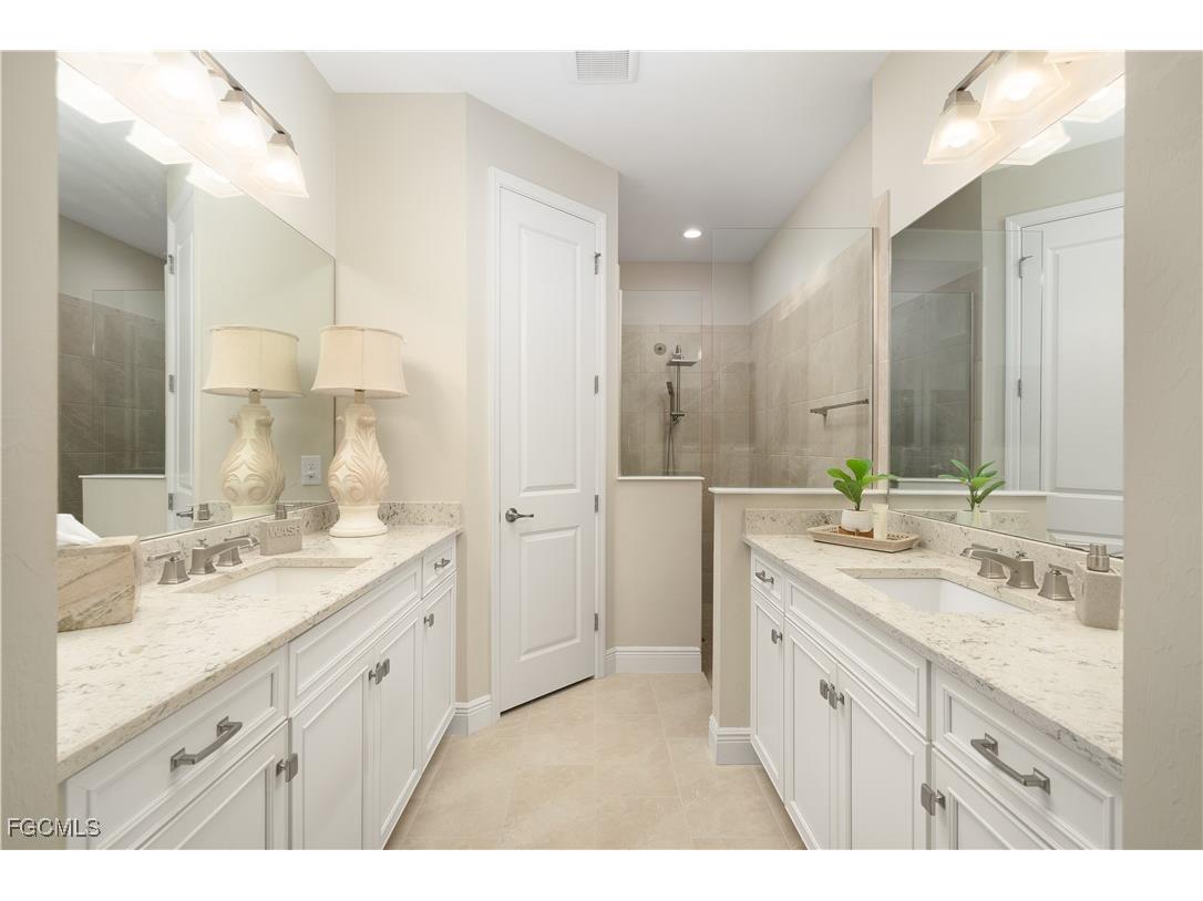 11676 Solano Drive Fort Myers FL 33966 2025007205 image17