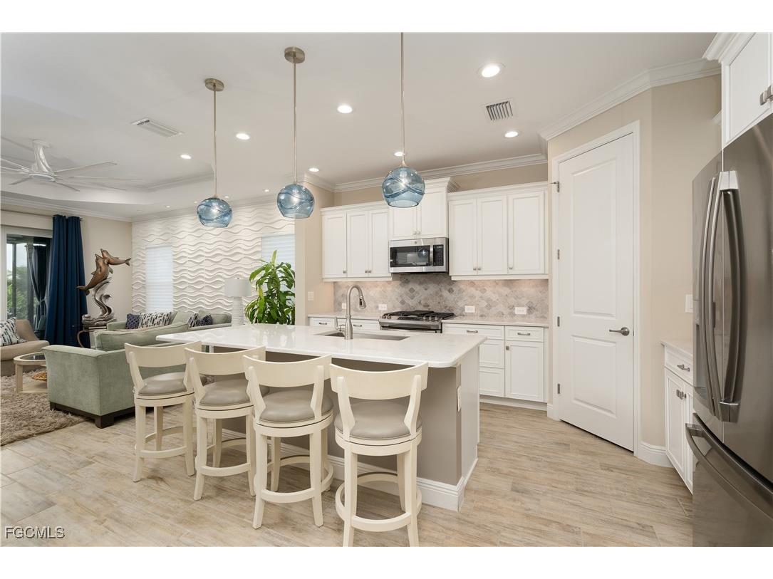 11676 Solano Drive Fort Myers FL 33966 2025007205 image4