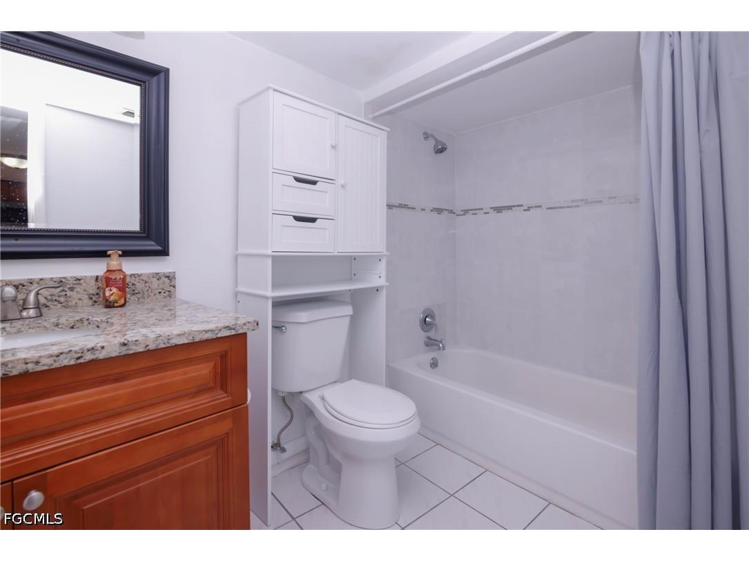 1168 Lake Mcgregor Drive #1D Fort Myers FL 33919 2026021212 image10