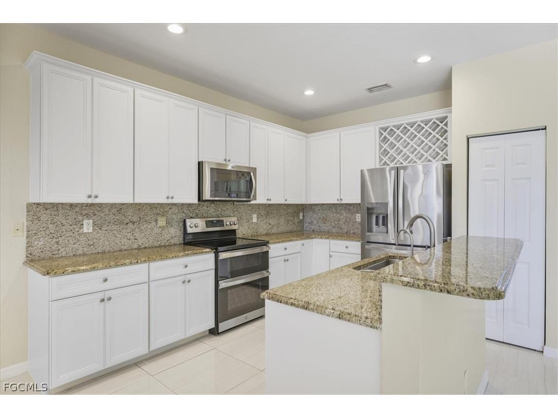 11681 Plantation Preserve Circle S Fort Myers FL 33966 2026007409 image17