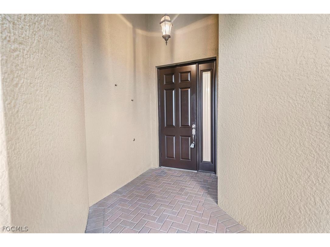 11683 Meadowrun Circle Fort Myers FL 33913 2026009404 image3