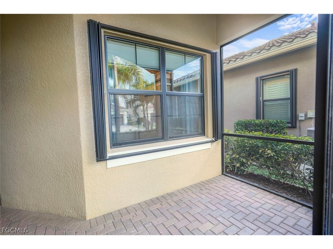 11683 Meadowrun Circle Fort Myers FL 33913 2026009404 image4