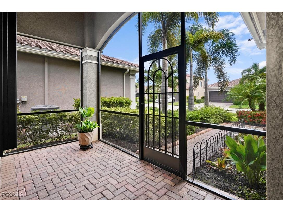 11683 Meadowrun Circle Fort Myers FL 33913 2025007194 image4
