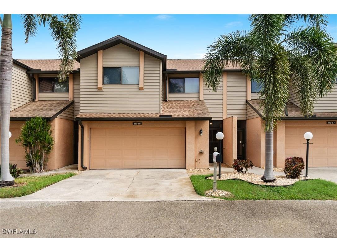 11685 Pointe Circle Drive Fort Myers FL 33908 224066088 image1
