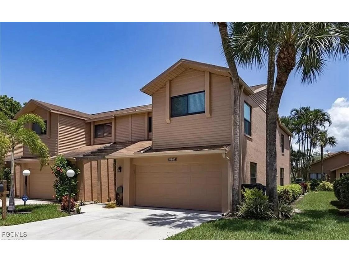 11687 Pointe Circle Drive Fort Myers FL 33908 2025007308 image1