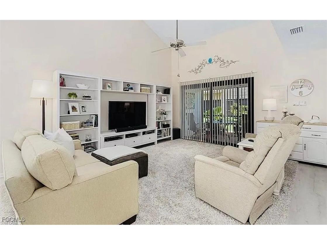 11687 Pointe Circle Drive Fort Myers FL 33908 2025007308 image3