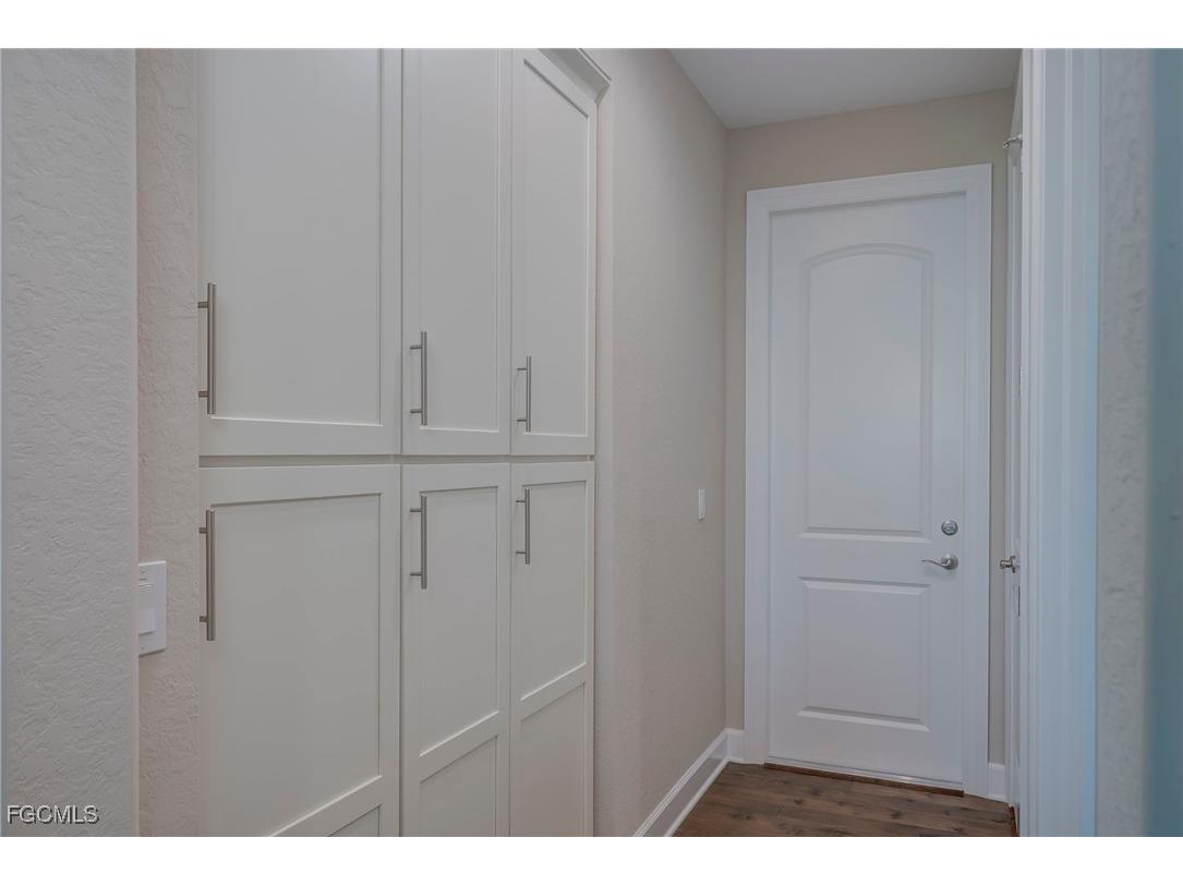 11687 Royal Tee Circle Cape Coral FL 33991 2025016473 image19