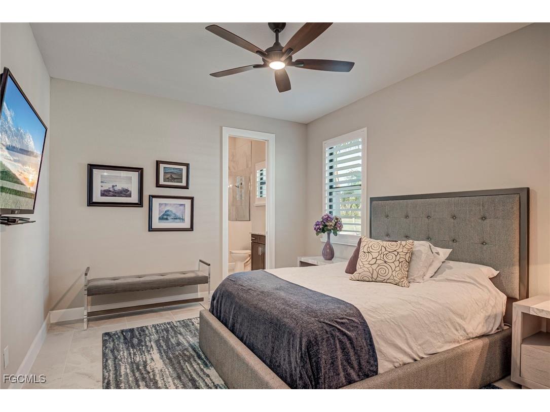 11687 Royal Tee Circle Cape Coral FL 33991 2025016473 image27