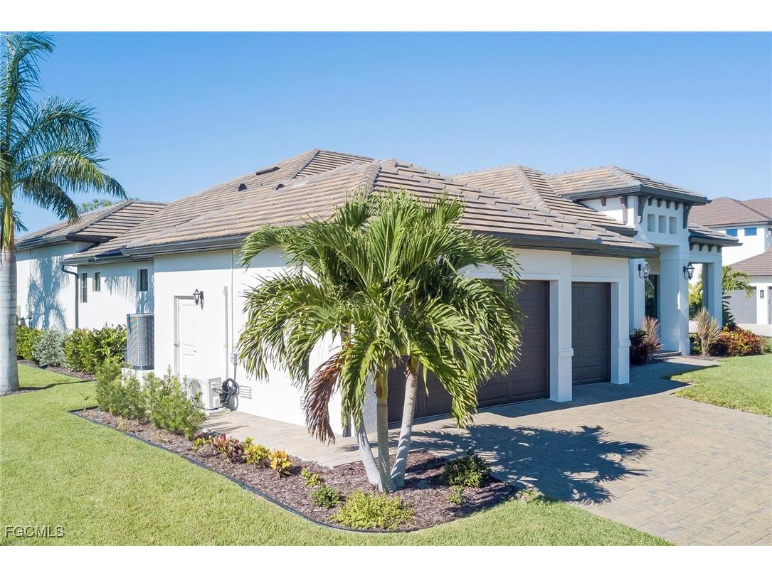 11687 Royal Tee Circle Cape Coral FL 33991 2025016473 image41