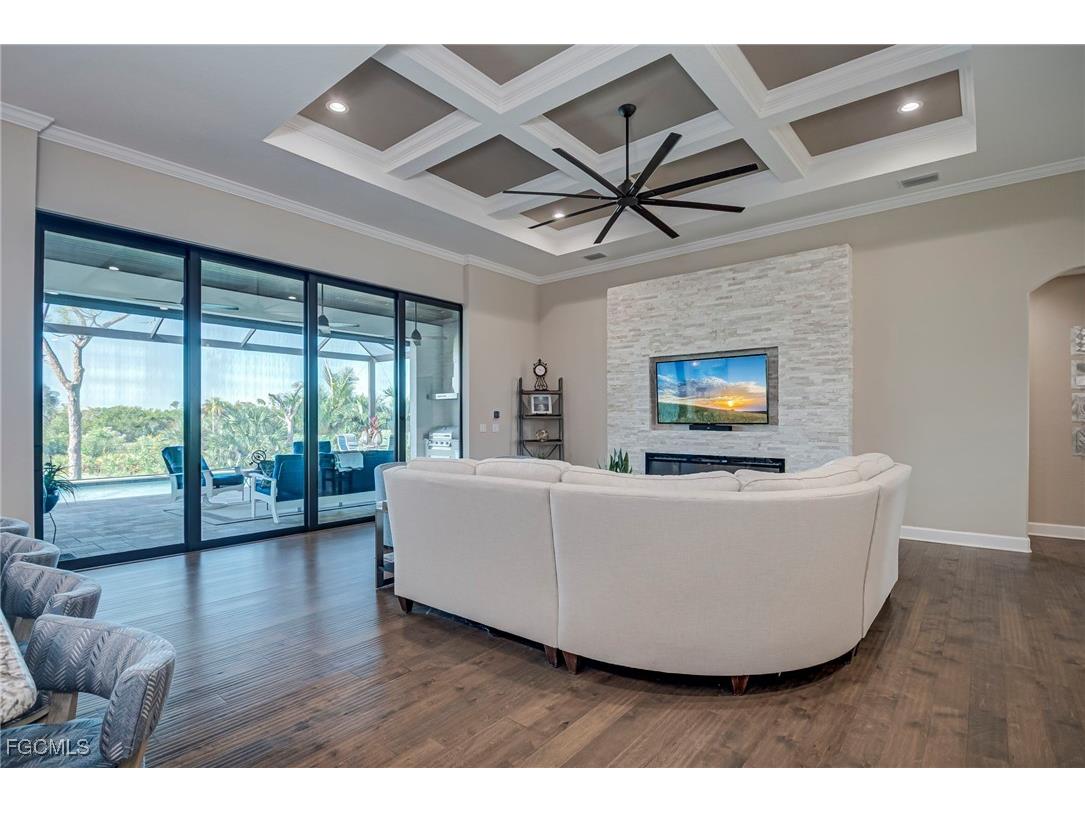 11687 Royal Tee Circle Cape Coral FL 33991 2025016473 image9