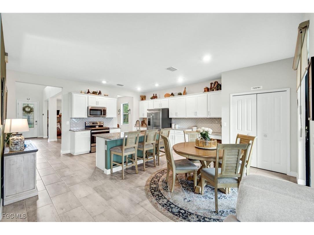 11691 Timber Creek Drive Fort Myers FL 33913 2025024197 image10