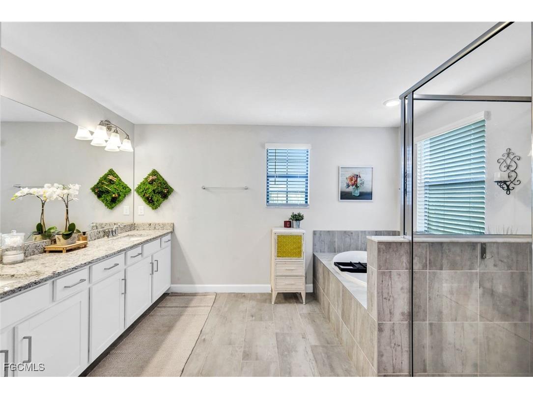 11691 Timber Creek Drive Fort Myers FL 33913 2025024197 image15