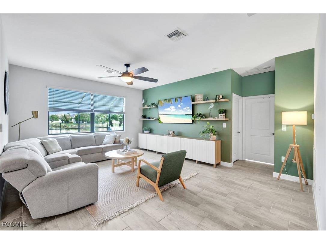 11691 Timber Creek Drive Fort Myers FL 33913 2025024197 image5