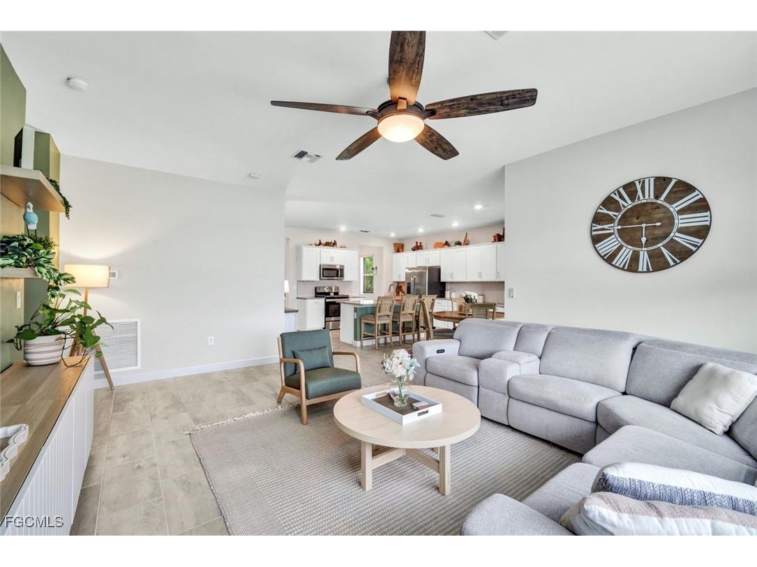 11691 Timber Creek Drive Fort Myers FL 33913 2025024197 image7