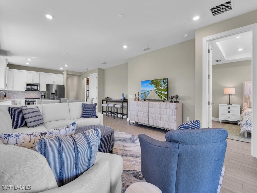 11694 Canal Grande Drive Fort Myers FL 33913 225076331 image1