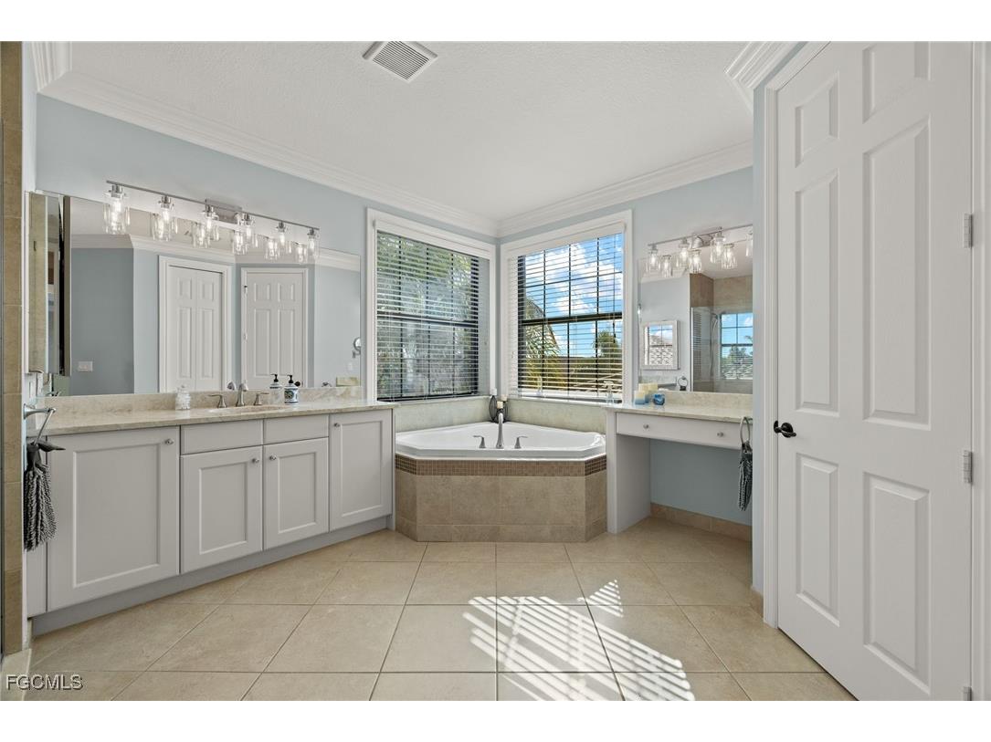 11696 Stonecreek Circle Fort Myers FL 33913 2025020731 image23