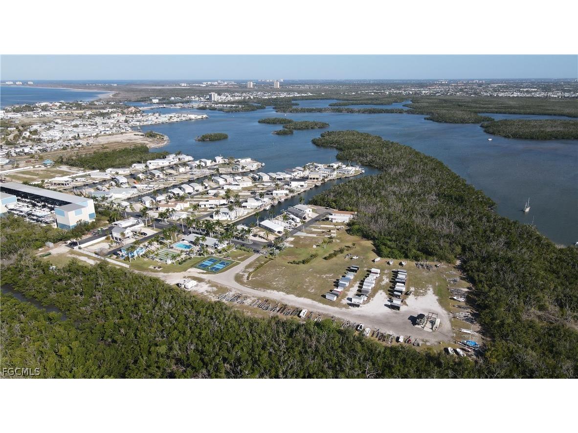 117 Blackbeard Way Fort Myers Beach FL 33931 2026013694 image4