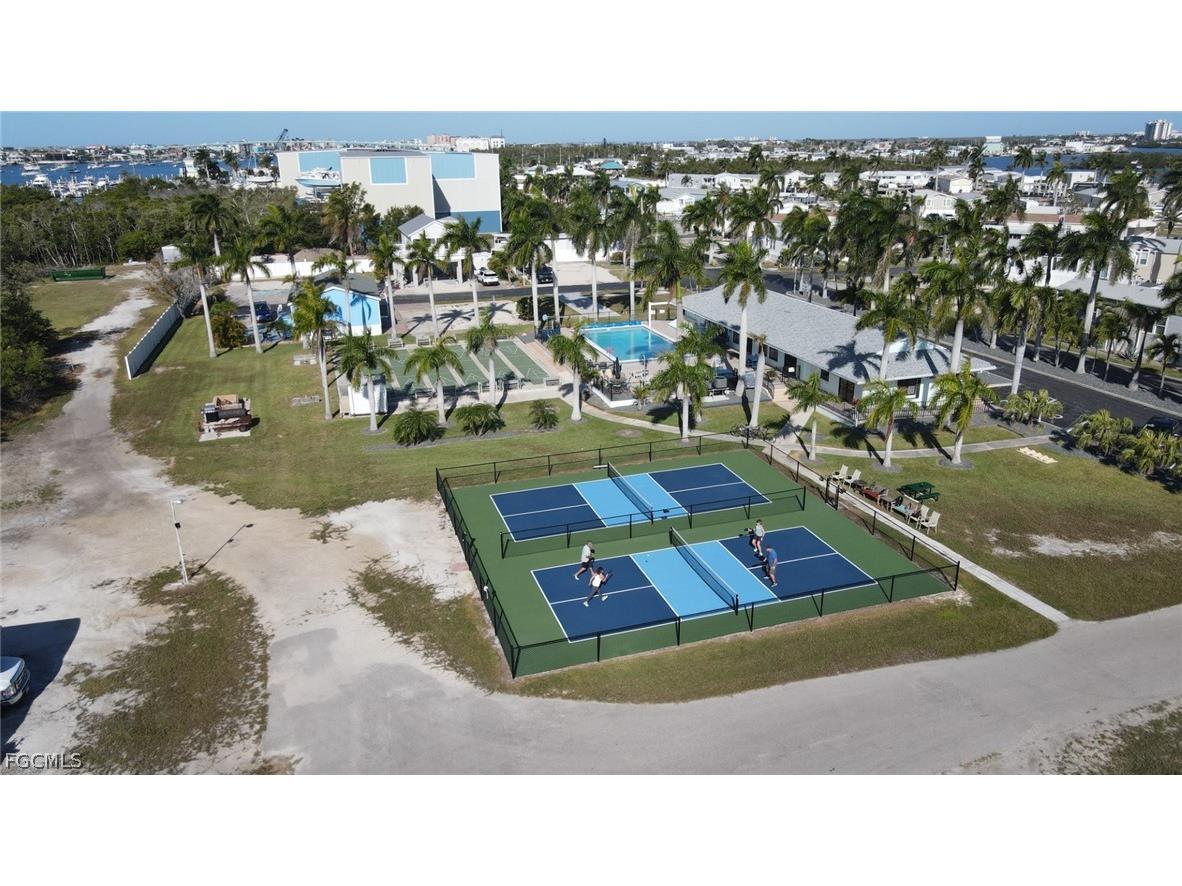 117 Blackbeard Way Fort Myers Beach FL 33931 2026013694 image6