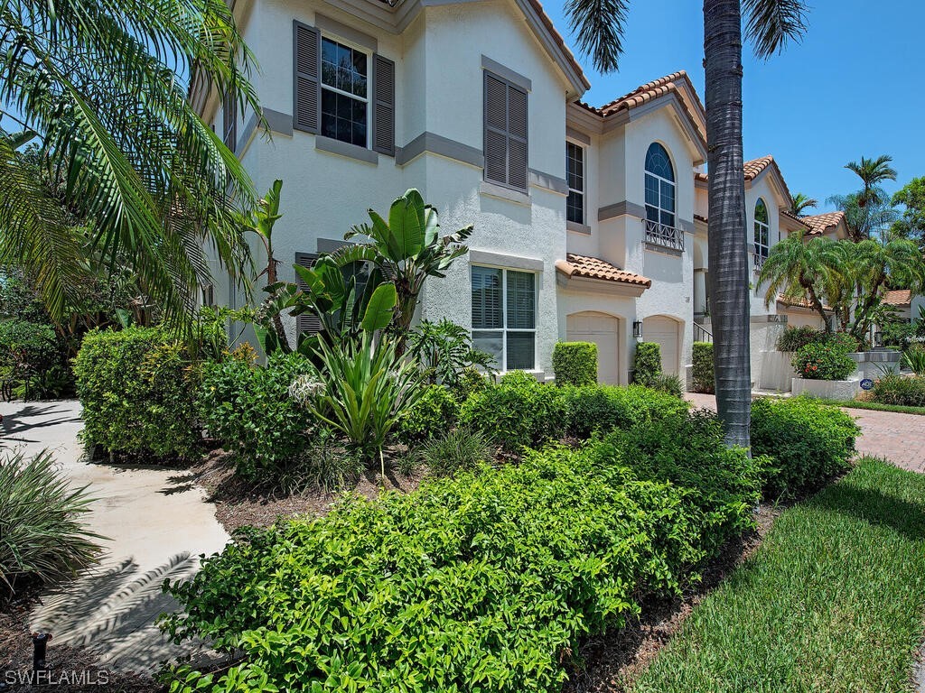 117 Colonade Circle #201 Naples FL 34103 223051183 image1