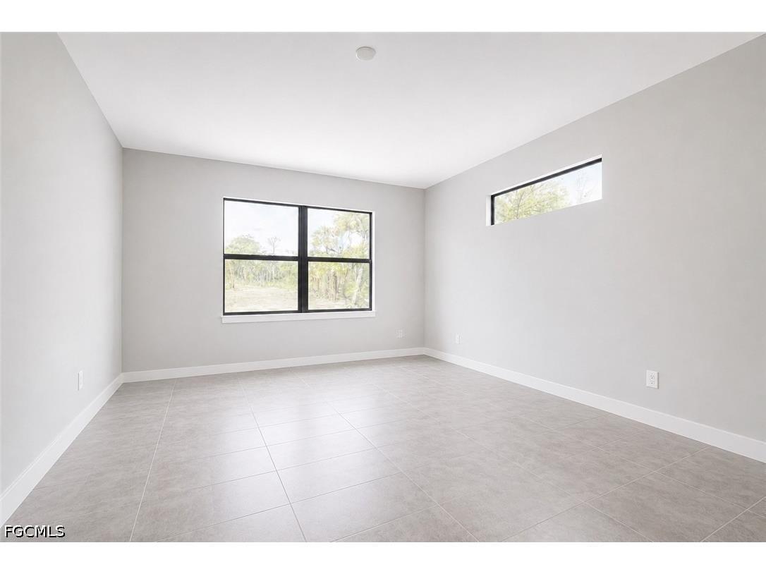 117 Desoto Boulevard N Naples FL 34120 2026025031 image6