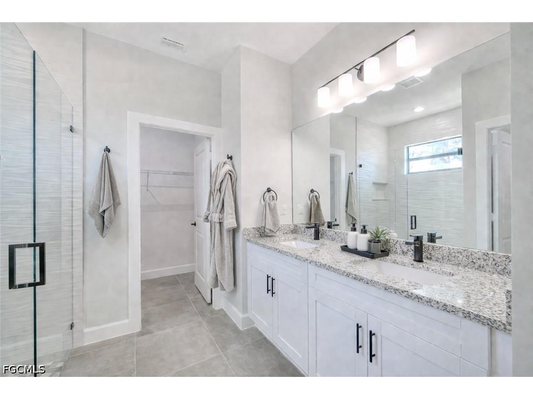117 Desoto Boulevard N Naples FL 34120 2026025031 image9