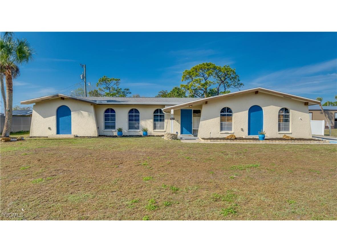 117 Lake Avenue Lehigh Acres FL 33936 2026002903 image3