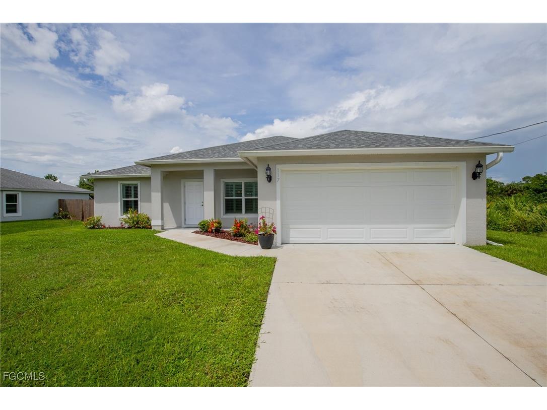 117 Paxton Street Lehigh Acres FL 33974 2025010795 image1