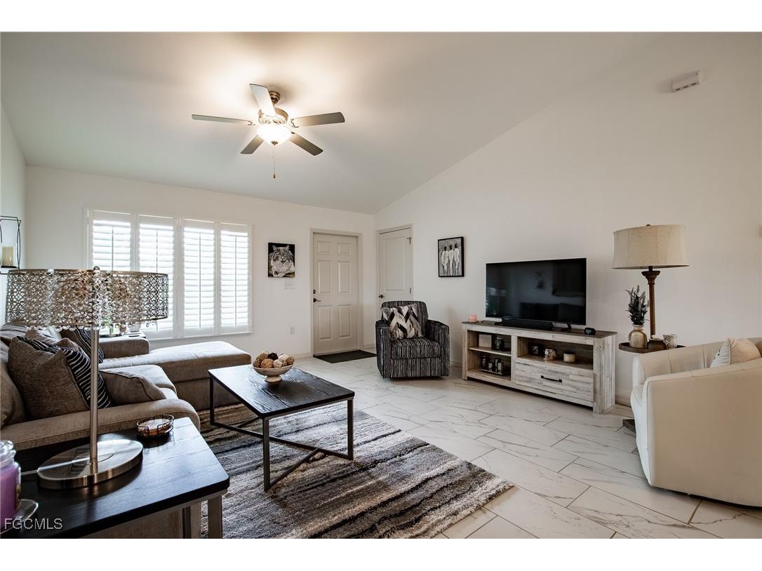 117 Paxton Street Lehigh Acres FL 33974 2025010795 image5