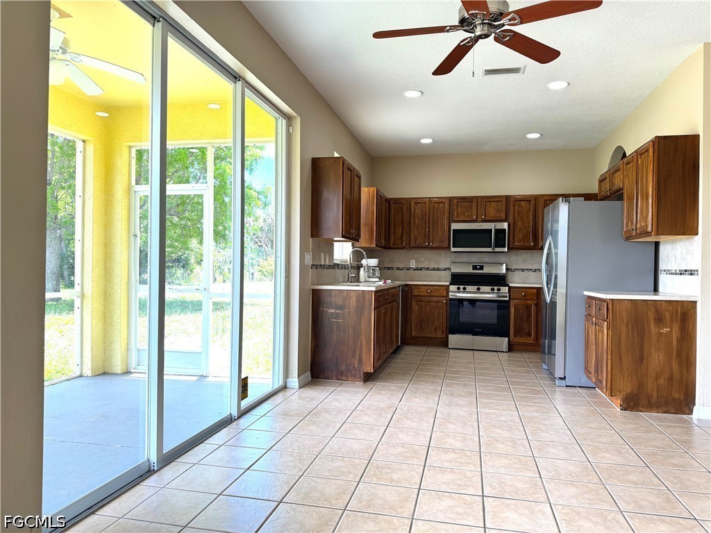 117 Shadow Lakes Drive Lehigh Acres FL 33974 2026023221 image18