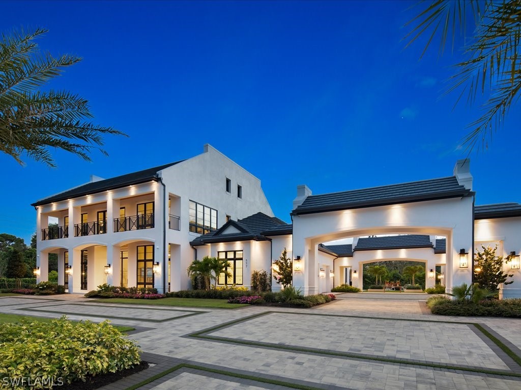 117 West Street Naples FL 34108 226009848 image2