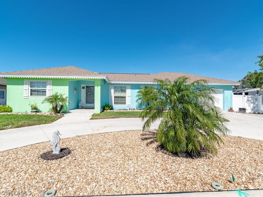 1170 Martinique Court Marco Island FL 34145 223014419 image1