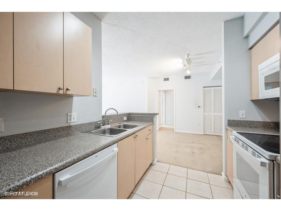 1170 Reserve Way #107 Naples FL 34105 224071791 image11