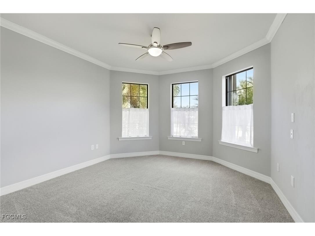 11701 Bowes Circle Fort Myers FL 33913 2025024327 image25