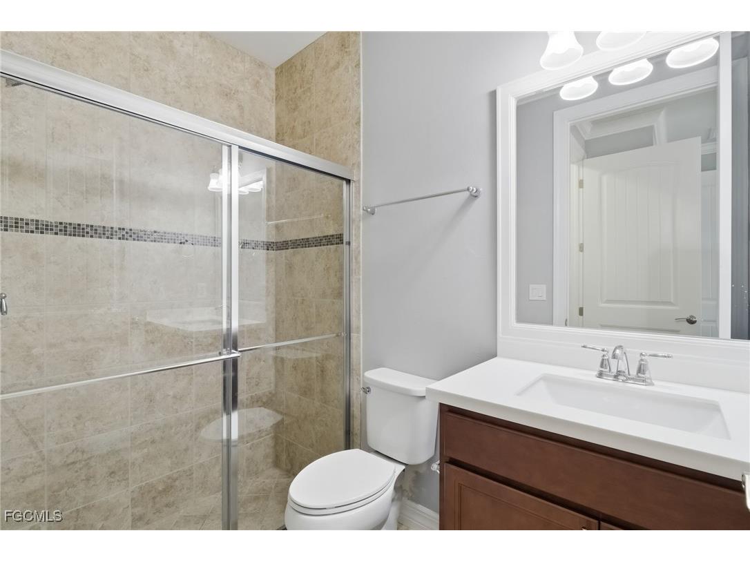 11701 Bowes Circle Fort Myers FL 33913 2025024327 image27