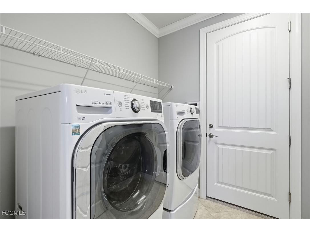 11701 Bowes Circle Fort Myers FL 33913 2025024327 image35