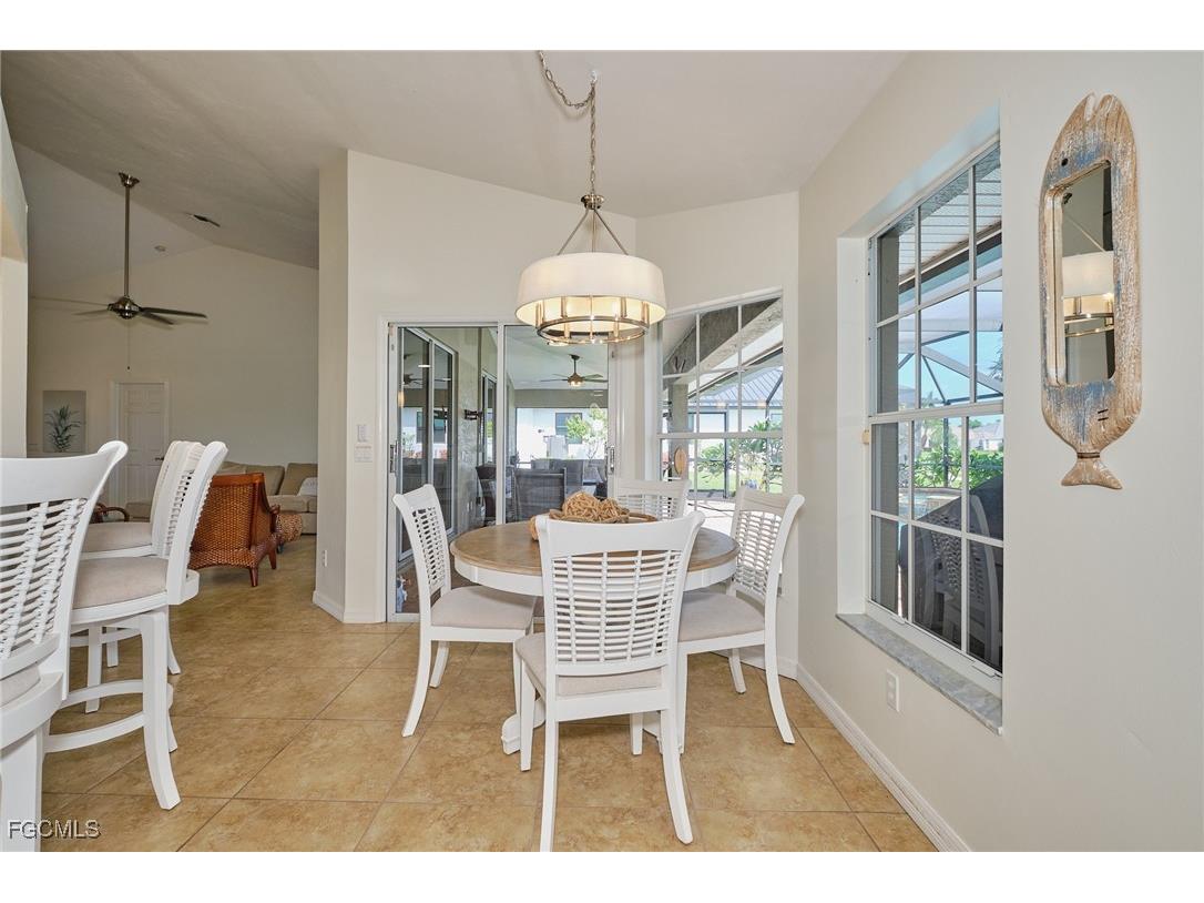 11704 Lady Anne Circle Cape Coral FL 33991 2025013674 image11