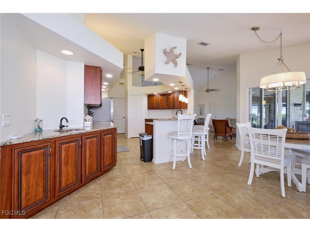 11704 Lady Anne Circle Cape Coral FL 33991 2025013674 image12