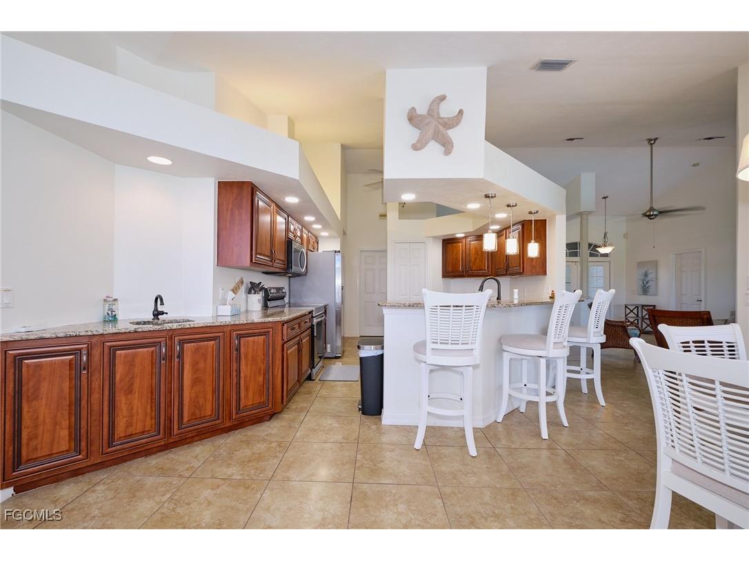 11704 Lady Anne Circle Cape Coral FL 33991 2025013674 image13