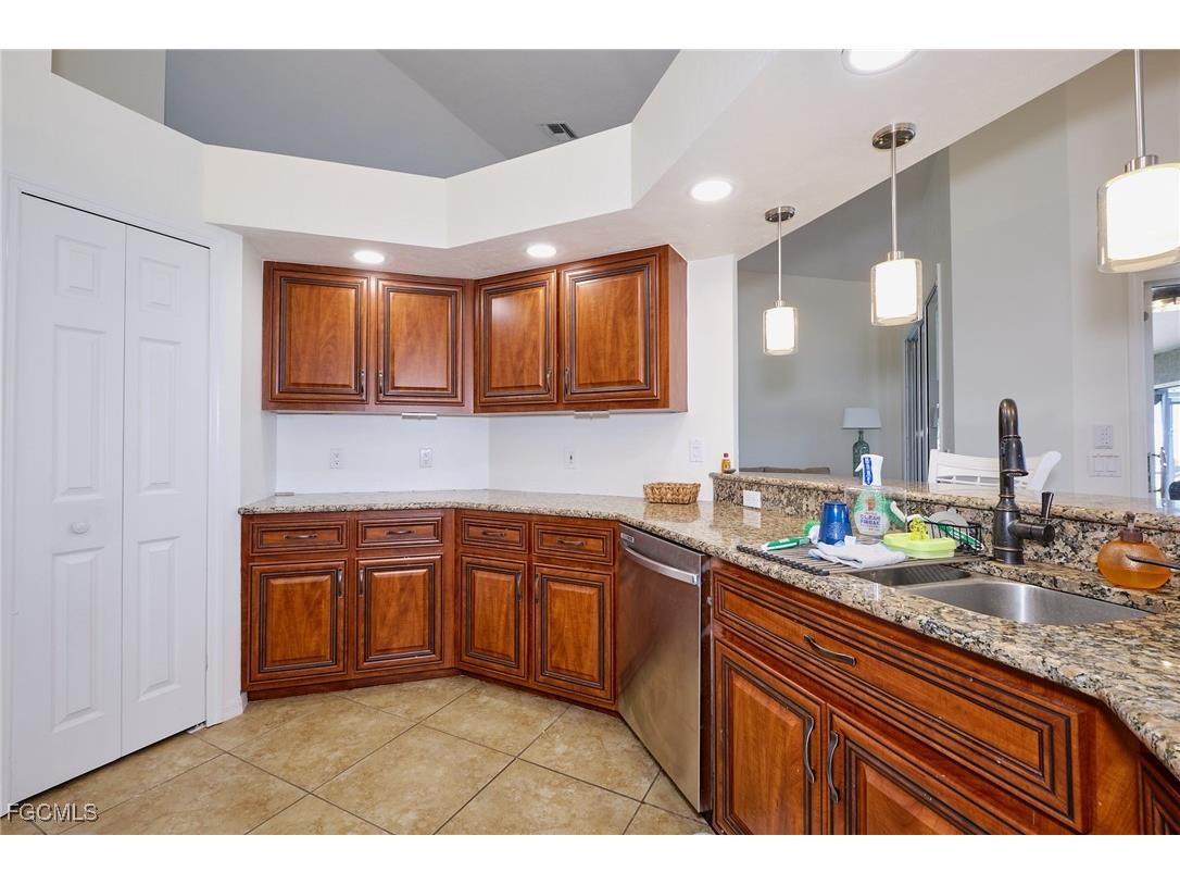 11704 Lady Anne Circle Cape Coral FL 33991 2025013674 image15