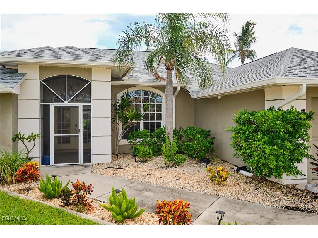 11704 Lady Anne Circle Cape Coral FL 33991 2025013674 image2